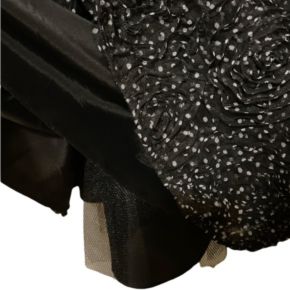 Adrianna Papell Black/White Polka Dot Dress with 3D Rose Chiffon Size: 14 Formal - Picture 4 of 10